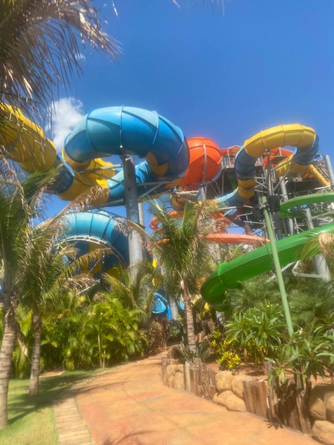 Apartamento Dentro De Resort Proximo Do Thermas Dos Laranjais Olímpia Esterno foto